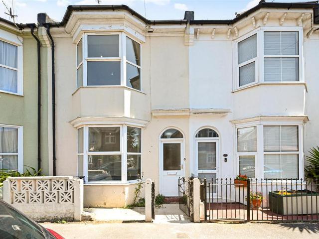 Argyle Road, Bognor Regis 1 bed terraced house to rent £625 pcm £144 pw