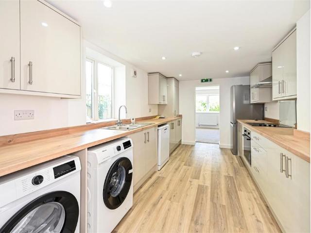 Argyle Road, Bognor Regis 5 bed terraced house to rent £3,500 pcm £808 pw