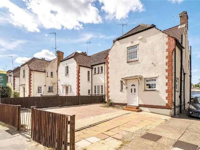 Argyle Road, London W13, 3 bed detached house to rent, £3,000 pcm | PrimeLocation