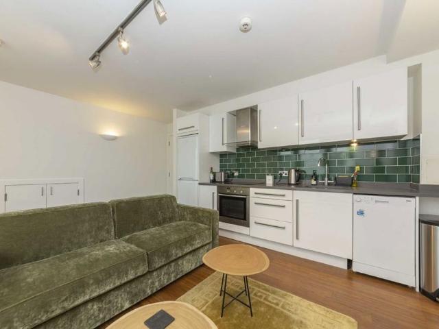 Argyle Walk, London WC1H 1 bed flat to rent £2,600 pcm £600 pw
