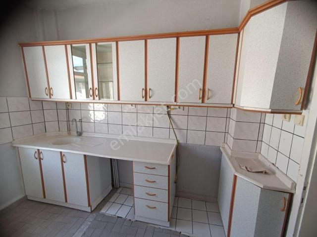 Argıncık Kayabaşı Perşembe Pazarı Yanı Kiralık Kombili Daire