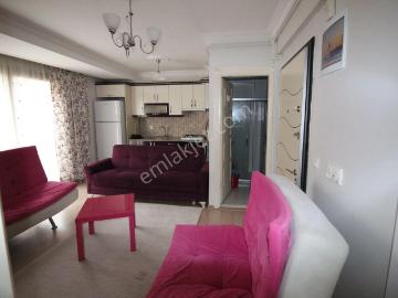 Arga'dan Buca Üçkuyular Meydan Yakını Eşyalı D.gazlı 1+1 Kiralık Daire