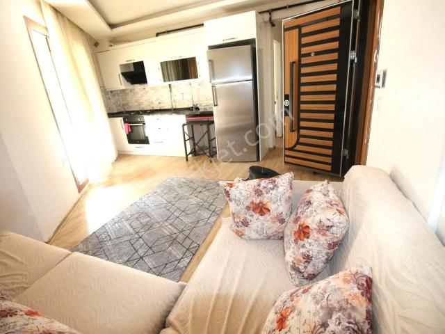 Arga'dan Üçkuyular Meydan Yakını Eşyalı 1+1 Kiralık Daire
