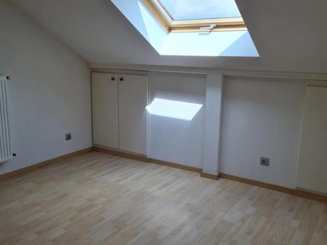 ARGANCY JOLI F3 AVEC BALCON