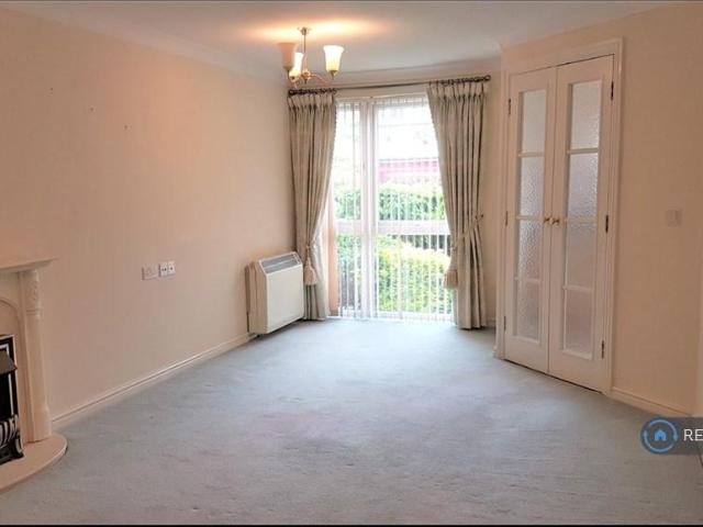 Argent Court, Barnet, EN5 1 bed flat to rent £1,550 pcm £358 pw
