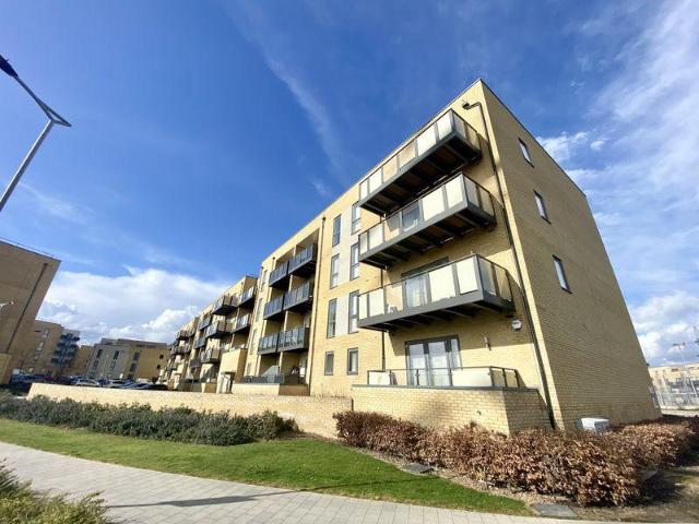 Argent House, Handley Page Road. 3 bed apartment to rent £2,100 pcm £485 pw
