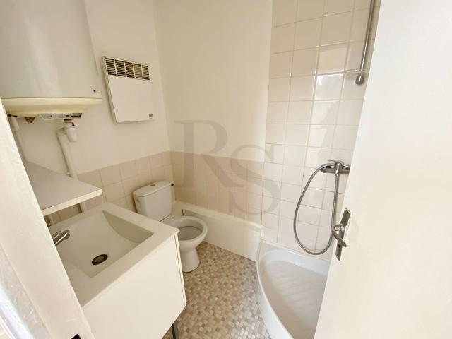 ARGENTAN: appartement T1 14 m² à louer