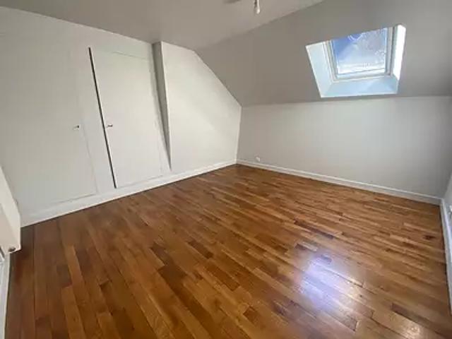 Argenton sur Creuse 36200 Location appartement 3 pièces t3 au dernier étage cave