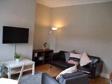 Argie Terrace, Leeds 3 bed terraced house to rent £1,573 pcm £363 pw
