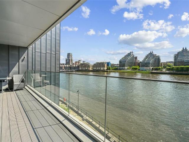 Argos, Townmead Road, London, SW6 2GS, United Kingdom | 3 bed apartment for rent #140225603 | Rentberry