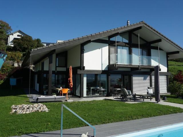 ARI 244 Luxueuse villa avec piscine et vue imprenable