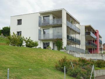 ARI 240 Appartement en rez de 5,5 pièces, sud ouest, vue dégagée, 133 m2 net habitable