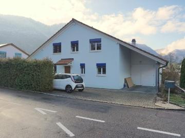 ARI 251 Très belle maison lumineuse de 6 pièces idéalement située pour 240 m2 habitable