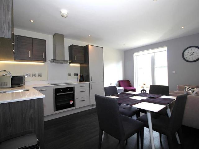 Aria Apartments, Chatham Street. 2 bed apartment to rent £1,350 pcm £312 pw