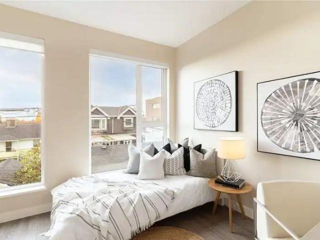 ARIA — 2 Bed/2 Bath Townhouse