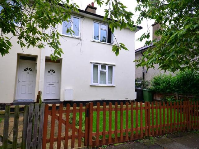 Arica Road, London, SE4 3 bed end of terrace house to rent £2,850 pcm £658 pw