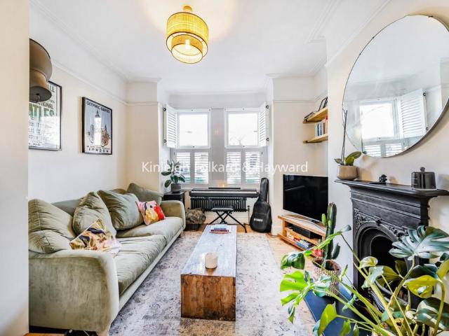 Arica Road, London, SE4 1 bed flat to rent £2,000 pcm £462 pw