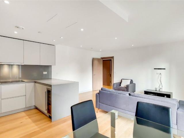 Ariel House, London Dock, Wapping E1W, 1 bed flat to rent, £3,500 pcm | PrimeLocation