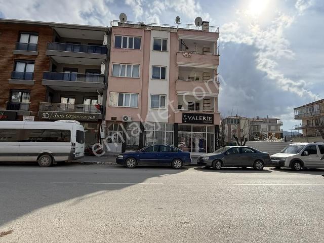 Arif Emlaktan Kiralık Doğalgazlı 3+1 Daire
