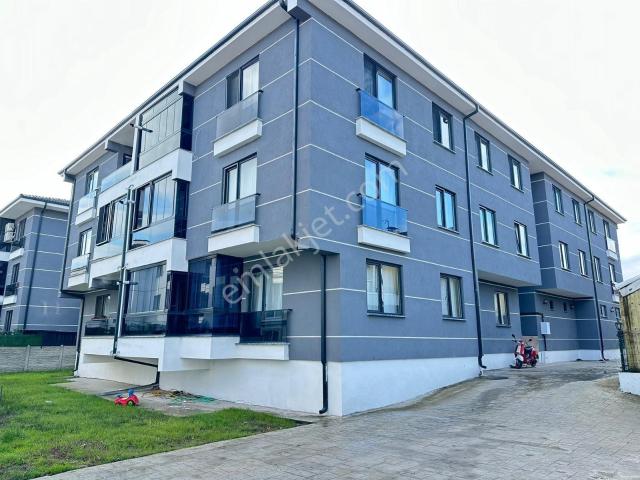 Arifiye Fatih Mah. 3+1 Ara Kat Mutfak Ayrı Net:125 M2 Sıfır Satılık Daire