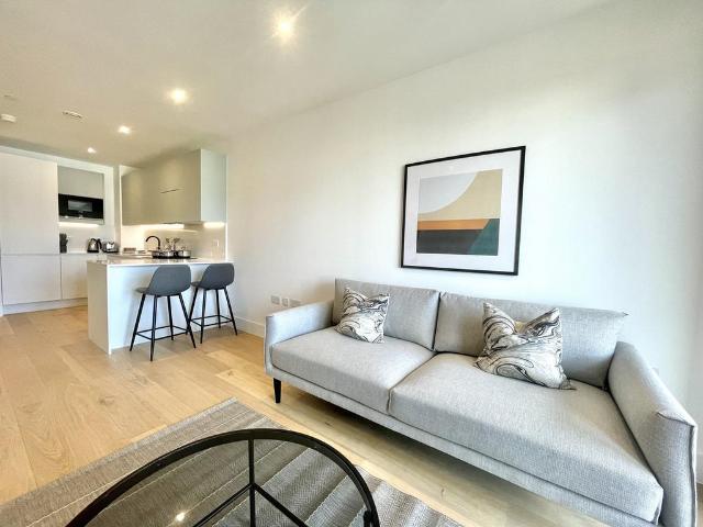 Arista, Capital Interchange Way, London, TW8 0XS, United Kingdom | 1 bed apartment for rent #140398037 | Rentberry