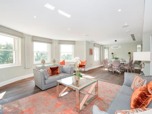 Arkwright Road, Hampstead NW3, 4 bed flat to rent, £13,433 pcm | PrimeLocation