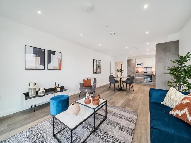 Ark Soane Academy, Gunnersbury Lane, London, W3 8EA, United Kingdom | 2 bed apartment for rent #138261645 | Rentberry