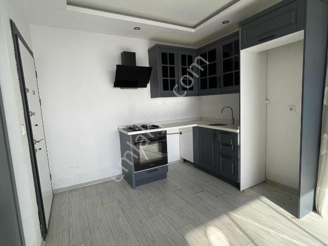 Çarkıpare`de~macera~park~yanı~1+1~caddeye~yakın~daire~
