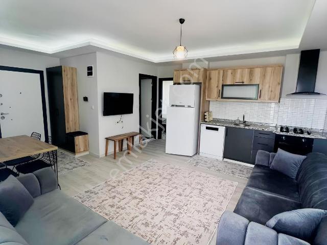 Çarkıpare'de~çok~geniş~giyinme~odalı~1,5+1~full~eşyalı~kiralık