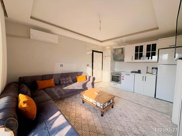 Çarkıparede Cadde Üzeri Sıfır Eşyalı 1+1 Kiralık Daire
