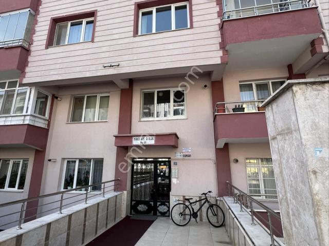 Arkadaş Emlaktan Bahar Caddesi Burcu Bloklarında 3+1 Kiralık Daire