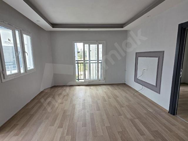 ÇARKIPAREDE GENİŞ FERAH KİRALIK DAİRE