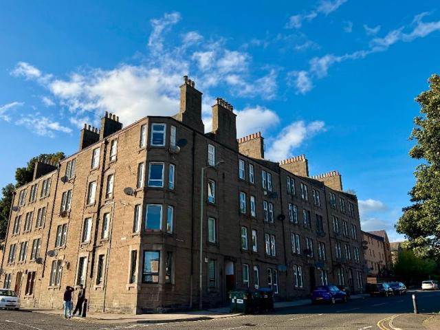 Arklay Street, Coldside, Dundee DD3, 1 bed flat to rent, £600 pcm | PrimeLocation