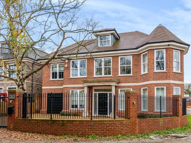Arkley Drive, Arkley 6 bed detached house to rent £12,000 pcm £2,769 pw