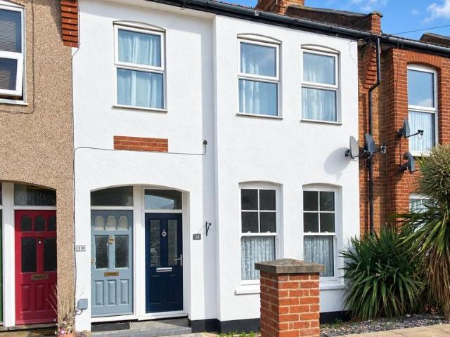 Arkley Road, Herne Bay, CT6 5SL 2 bed ground floor flat to rent £1,000 pcm £231 pw