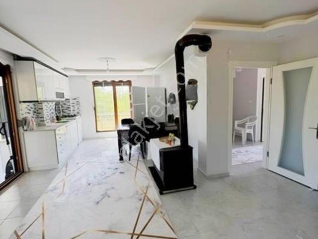Şarköy Gölcük Mahallesinde Kiralık 4+1 250 M2 Villa