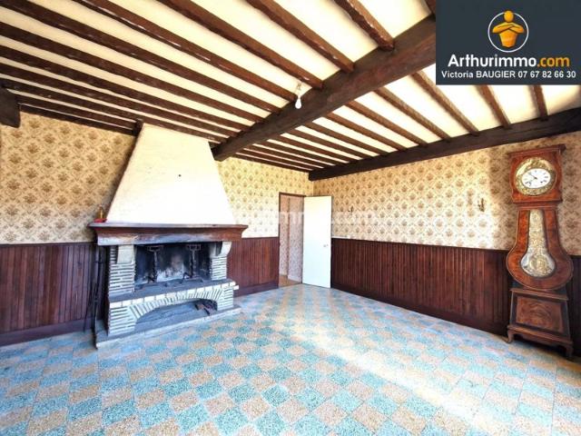 ARLAY 39 JURA, à vendre maison à rénover, sur terrain clos et arboré de 1086 m²