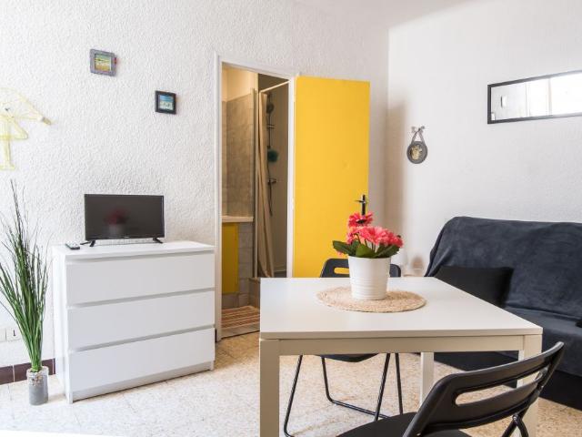 Arles centre ville, studio meublé de 20m² au 1er étage