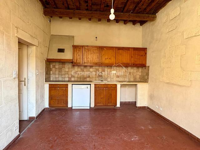 ARLES. Grand duplex centre ville