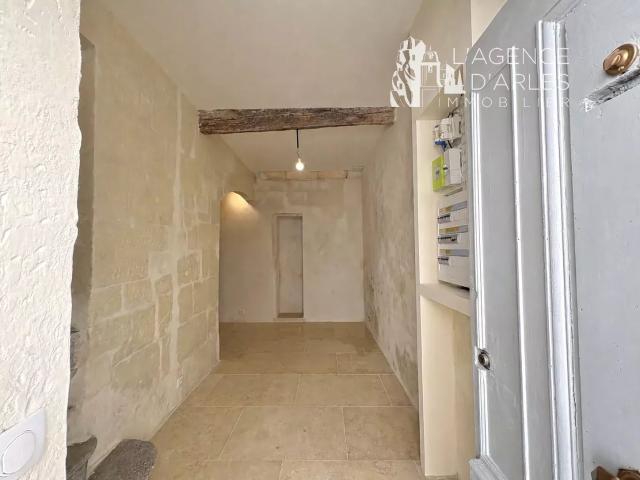 Arles Maison de caractère rénovée au cœur du centre histor. 68m² Arles