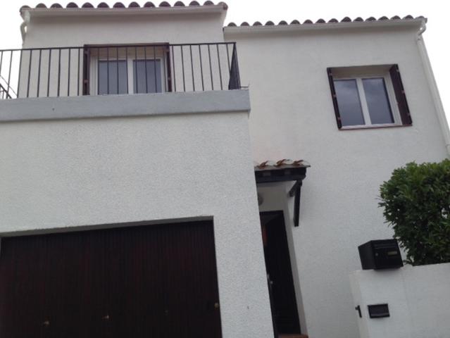 ARLES SUR TECH VILLA F4 4 FACES