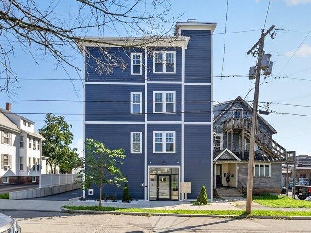 Arlington St Apt B, Quincy, Condo For Sale