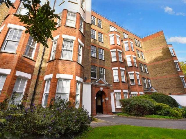 Arlington Park Mansions, Sutton Lane. 1 bed flat to rent £1,712 pcm £395 pw