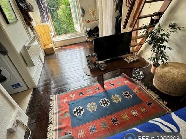 Arlington Road, London, NW1 1 bed flat to rent £1,600 pcm £369 pw