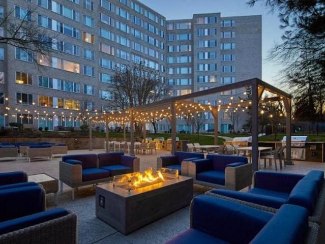 Arlington VA 22206 LS104165955