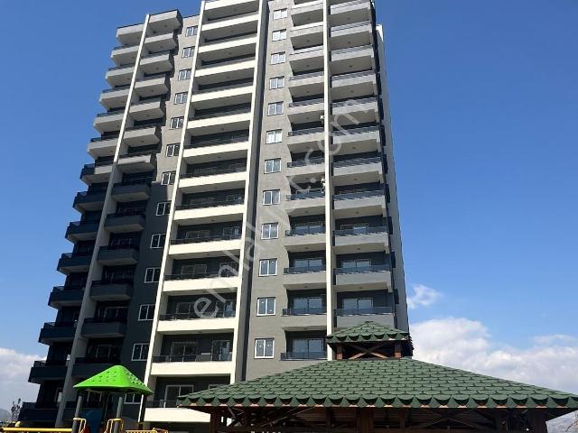 Arpaçbahşiş'te 2+1 Havuzlu Site İçinde Kiralık Daire