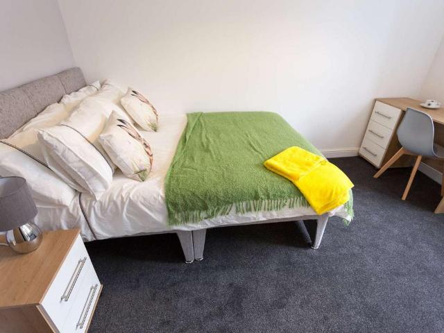 Arpley Street Terraced house to rent £600 pcm £138 pw