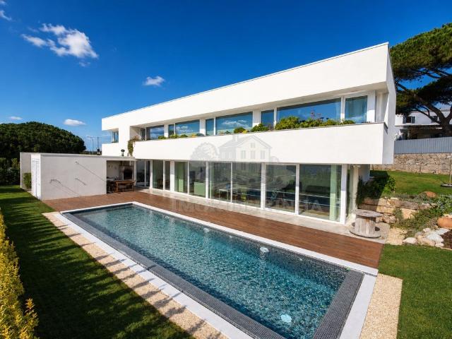 Arquitetura Contemporânea com Vista para a Serra de Sintra. 0m² Sintra São Martinho