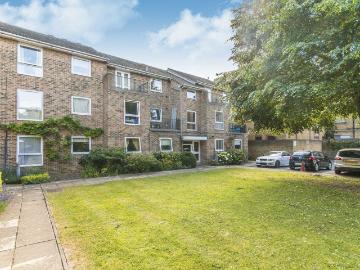 Arragon Road, Twickenham TW1, 2 bed flat to rent, £2,300 pcm | PrimeLocation