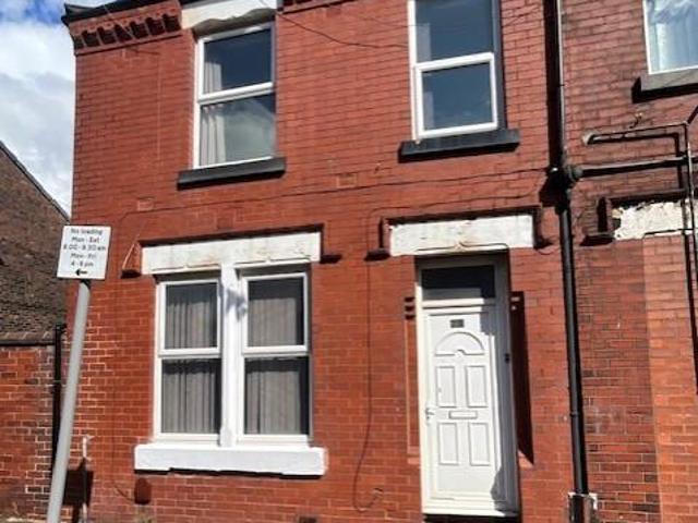Arran Street, Manchester, M40 1 bed flat to rent £795 pcm £183 pw